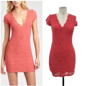 Nightcap Victorian Deep V Pencil Dress Body Mini Lace Dusty Coral Size 1 XS